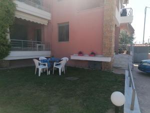 Enoikiazomena diamerismtata Giannakoudis Νο1