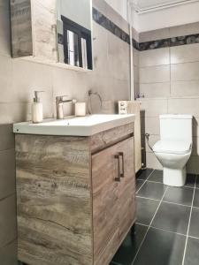 Μονοκατοικία με θέα τη Χώρα