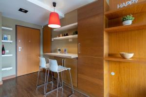 Host Wise - Bright Fresh Flat with Garage - Marquês