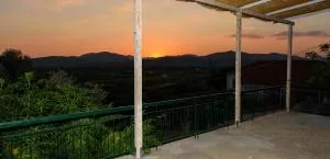 Sunset House - 吉利基