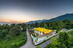 Whoopers Home, Bir - Chauntrā