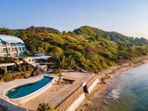 Inlight Lombok Beach Hotel