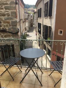 Les Vans - Charmant appartement au cœur du village