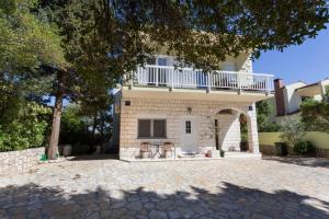 Apartments Krstičević