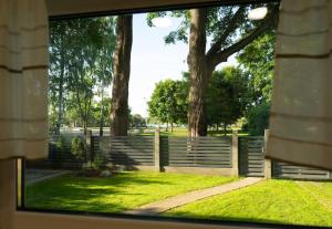 Oak Heart, Lucavsalas namiņš