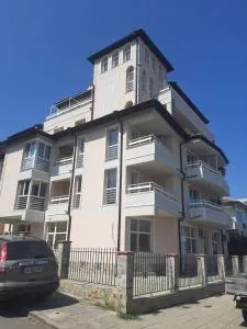 Апартаменти Жени - Izgrev