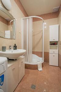 Central 2BDR flat behind Museum