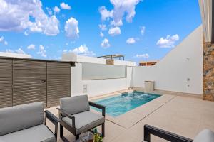 Santiago Sunny Seabreeze Villa