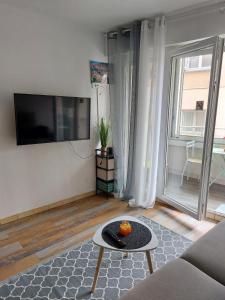 Studio capacite 2 personnes quartier corniche a quelques pas des plages et petit centre ville