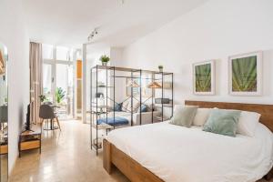 ESTUDIO TRANQUILO EN PLENO CENTRO DE MALAGA - 4-звездочные отели в городе Малага