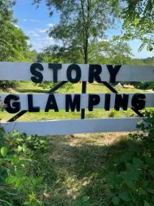 STORY GLAMPING POLOVRAGI - Racovita Cerna