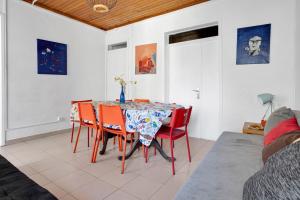 Group-Friendly Apt in the Heart of Bairro Alto