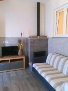 Immaculate 1-Bed Apartment in Zubovici Croatia