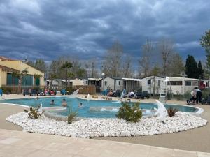 Campings mobilhome O103 et O104 : photos des chambres