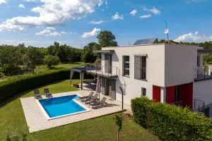 Urban Villa D8 with swimming pool and sauna - Strmac