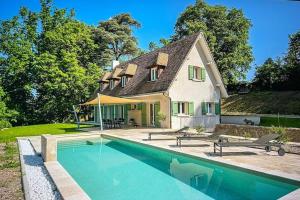 Maisons de vacances Propriete de Charme avec Piscine : photos des chambres