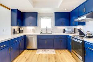 Mountain-View Home in Yucca Valley with Hot Tub!