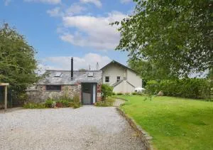 Higher Treliver Farmhouse Piggery - Withiel
