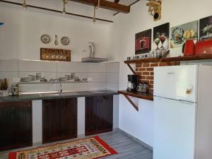 Desculti prin iarba- la 6,6 km de centrul Piatra Neamt