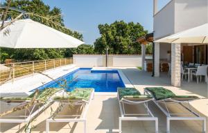 3 Bedroom Nice Home In Kavran