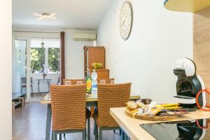 Apartments with parking space Solin, Split - 21310