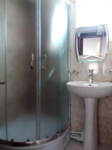 Bright Cozy King Bed Apartment in Tbilisi Center