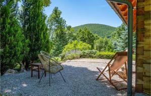 2 Bedroom Gorgeous Home In Frkasic 