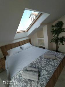 Luxury suite with Olympus and sea view