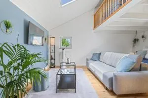 Apart21 - Blue - Maisonette - Netflix - Parking - near Audi - Eitensheim