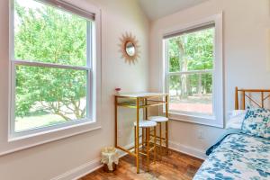 3 Mi to Dtwn Winston-Salem: Studio on Miller Park!