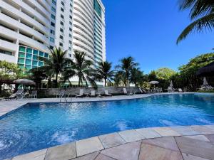 LOBIE BARRA DA TIJUCA MEDITERRÂNEO