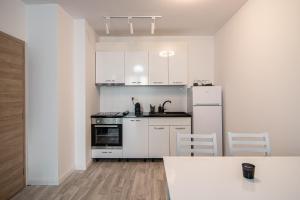 Sea flats with pool in Azur Residence