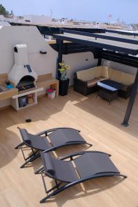 EL ÁTICO DE TERESA con PISCINA PRIVADA CLIMATIZADA a 250m playa