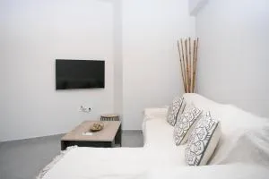 Angie’s apartment - Spiliotákis