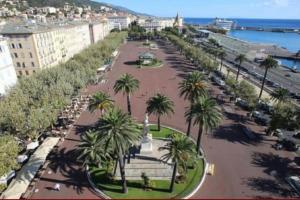 Appartements Place Saint Nicolas - Centre Ville Bastia : photos des chambres