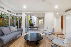 1 215 Gympie Terrace Noosaville