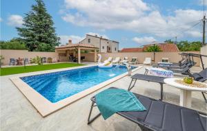 Nice Apartment In Medulin With Wifi