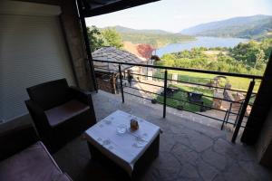 Vila Nemir Zavojsko jezero