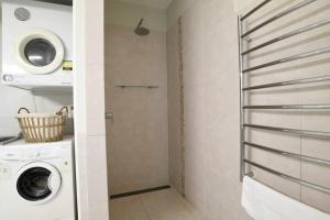 224 Donkin - Luxury - Absolute Beachfront