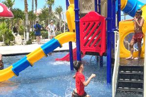 Beach, fun & relax at the Hotel Zone in Cancun