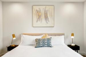 Two-Bedroom Apartment (Self Check-in with Virtual Front Desk) room in Kasa Austin Lady Bird Lake