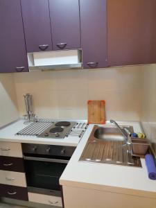 Family-friendly apartments with swimming pool Kneza, Korcula - 9720