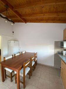 La alegre! Hermosa casa centrica y cerca del mar