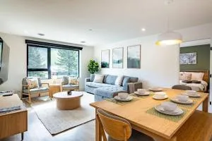 Revy Bliss - Dazzling Condo in the Mountains - سيكاموس