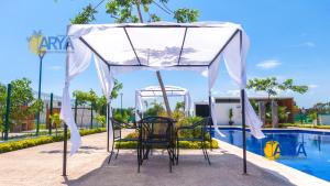 Casa con alberca, coto privado, gran ubicacíon