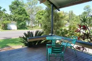 5 O'Clock - Mission Beach - Tully