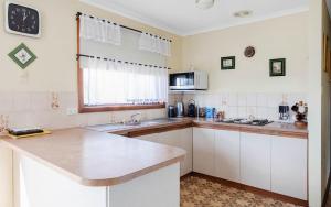 Comfortable Elevated Holiday Home