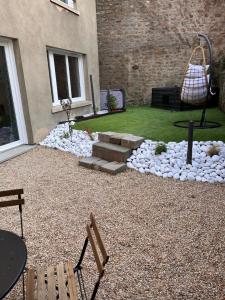 Appartements Loft room cour et spa privatif illimite en plein centre Avranches : photos des chambres