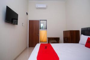 RedDoorz Syariah near Transmart Pabelan Solo