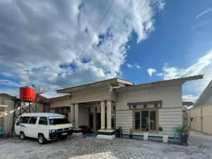 RedDoorz @ Balige Toba Samosir - Sipirok